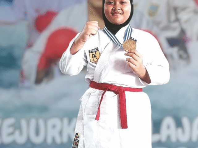 Semangat Juang Tak Kenal Lelah, Siswi MTsN 1 Kudus Raih Juara 3 Kumite di Gebog Cup 1